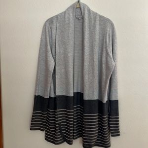 Two toned grey cardigan by Evolution size L